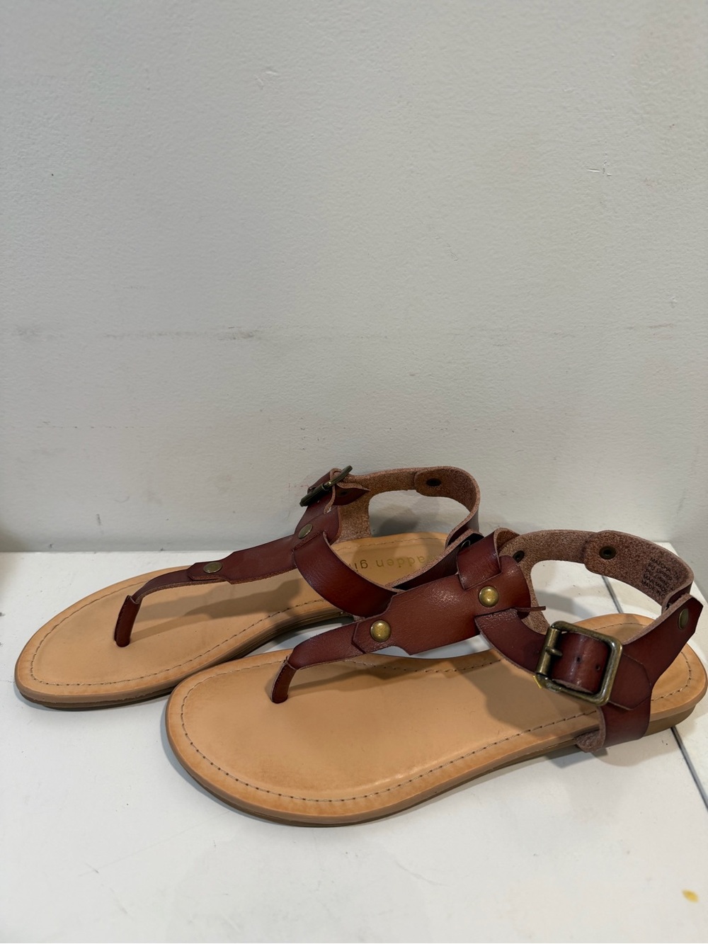 Madden Girl Brown Leather T-Strap Sandals